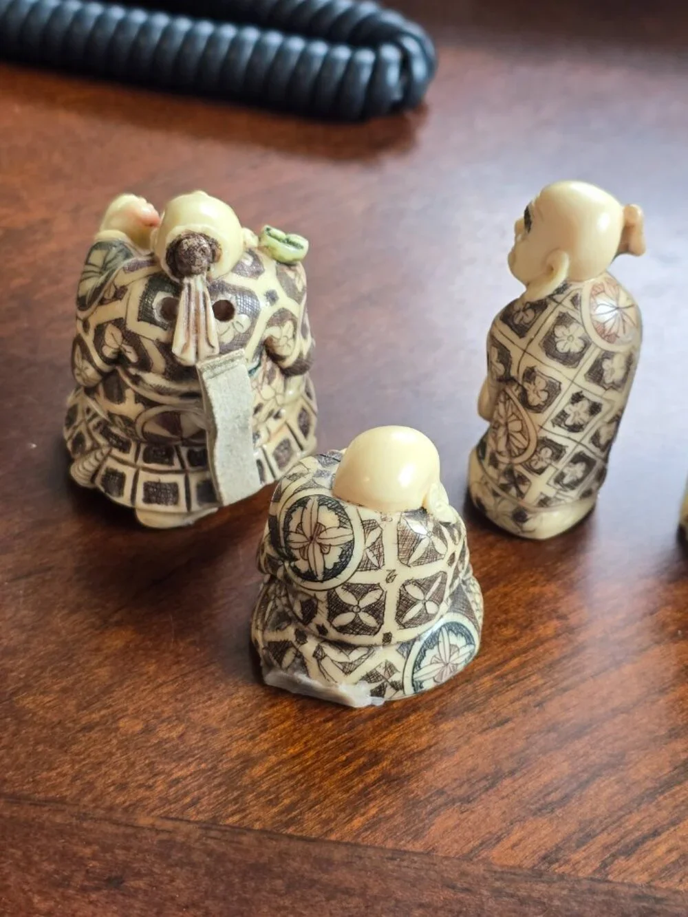 Set of 5 Vintage-Style Asian Decorative Figurines - Intricate Etched Design